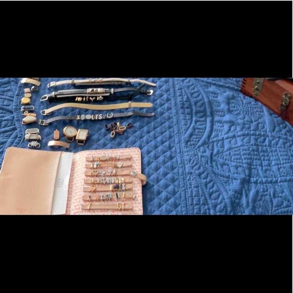 Lot of keep collective merchandise